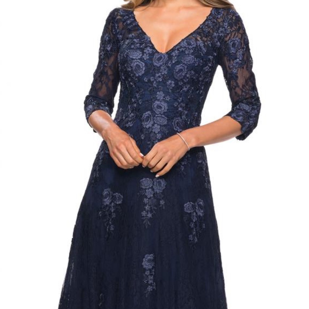NWOT La Femme navy blue lace ball gown - Picture 2 of 12